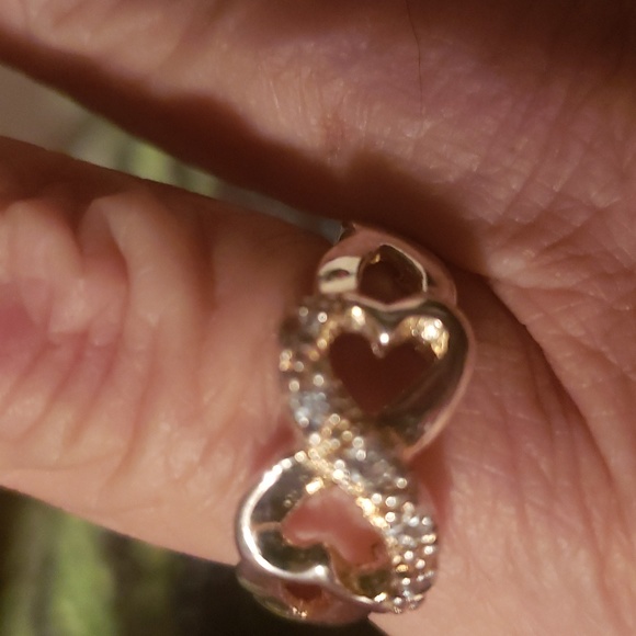 Ladies eternity ring - Picture 1 of 2